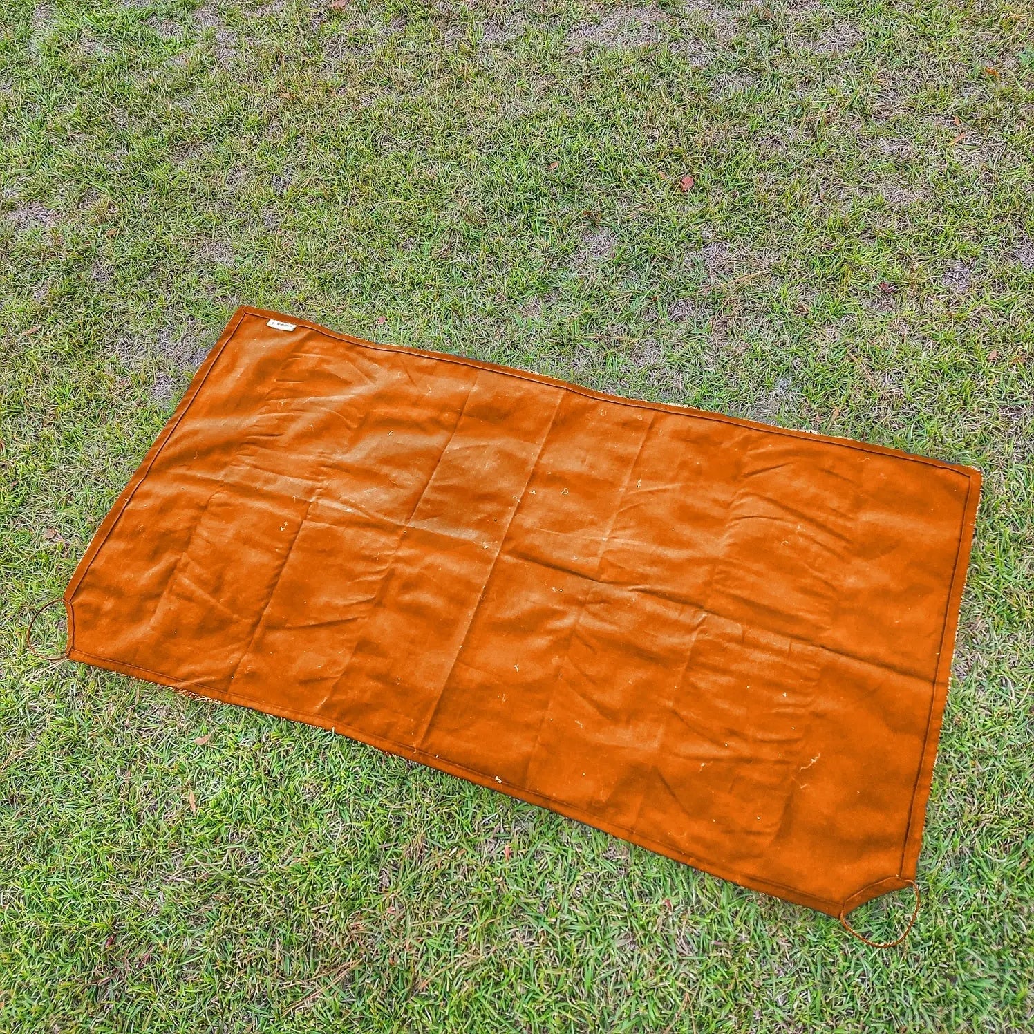 Bunk Towel - Multipurpose oversized bath towel, ground cloth, or privacy curtain. Superesse Straps LLC