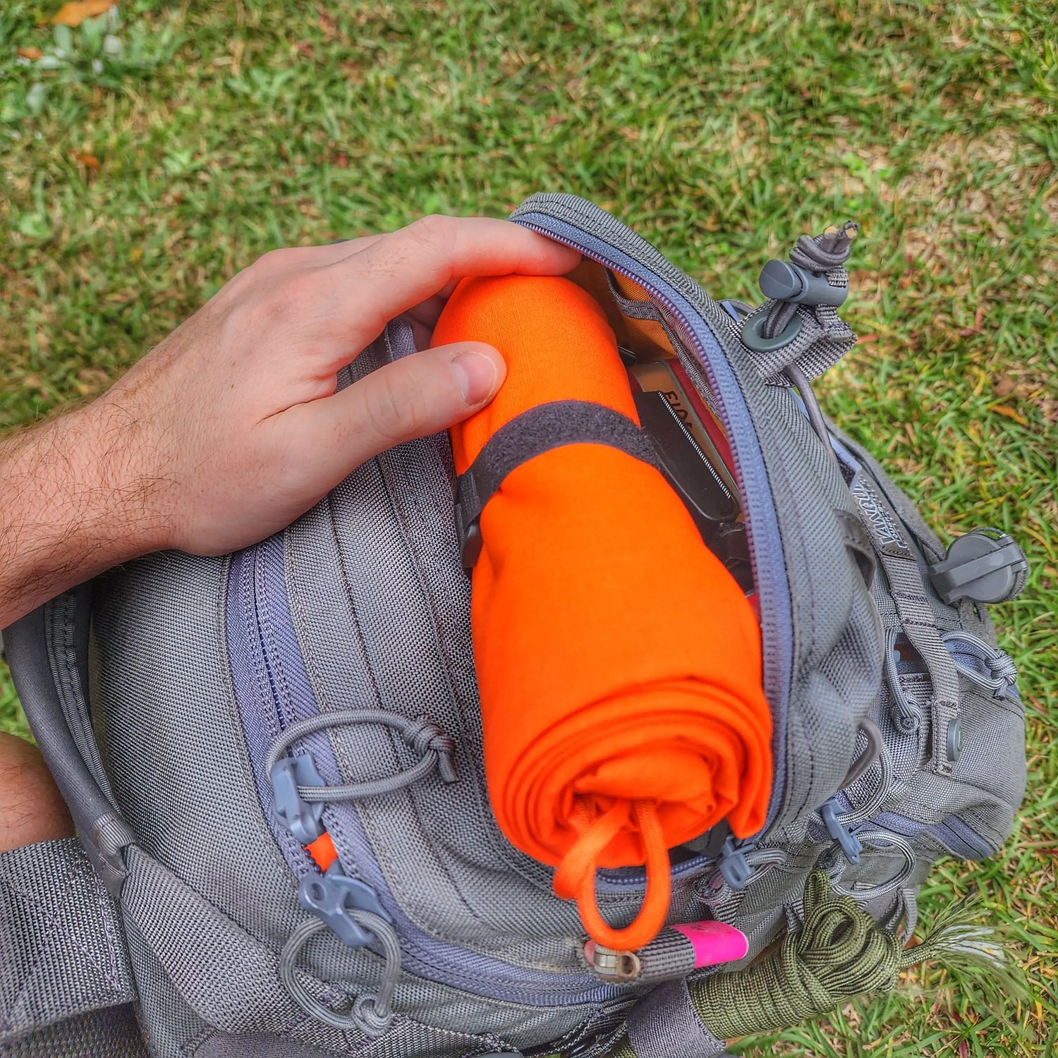 Bunk Towel - Multipurpose oversized bath towel, ground cloth, or privacy curtain. Superesse Straps LLC