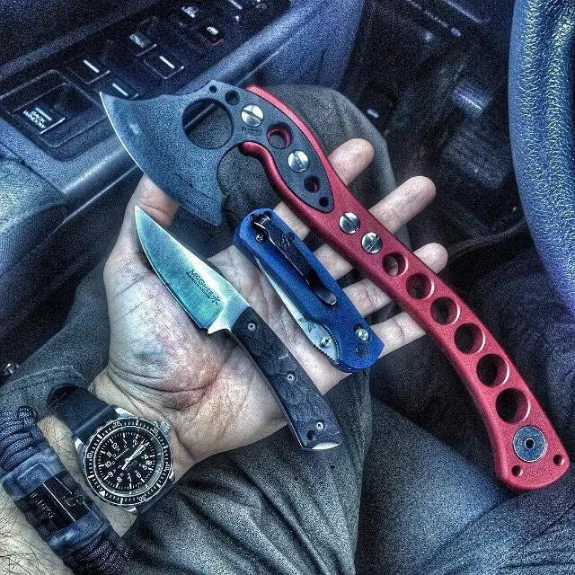 Bug Out Bracelet - Paracord Bracelet, Survive Offgrid with 30 item last ditch effort kit. Superesse Straps LLC