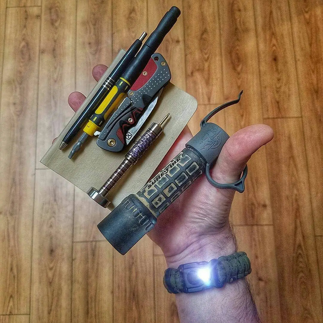 EDC Prepper - Paracord Bracelet Urban Tool Kit Equipped w/ LED Light, fire starter, blade, compass. Superesse Straps LLC