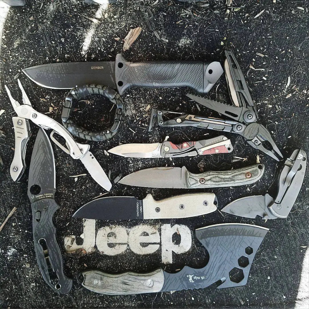 EDC Prepper - Paracord Bracelet Urban Tool Kit Equipped w/ LED Light, fire starter, blade, compass. Superesse Straps LLC