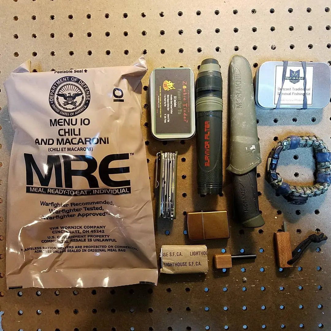 Camper Strap - Outdoor, Hike, & Kayak ready Survival Fire Starter Paracord Bracelet. Superesse Straps LLC