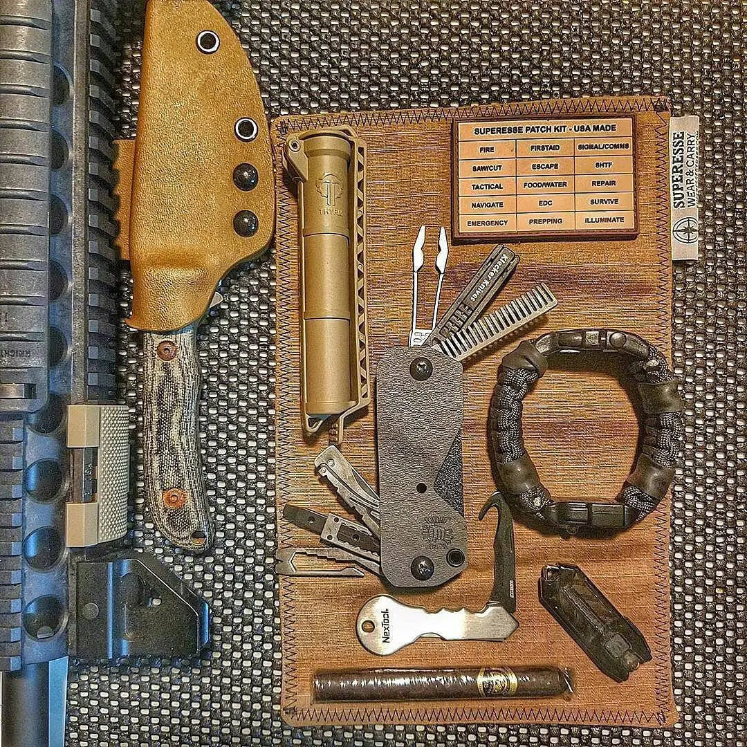 EDC Prepper - Paracord Bracelet Urban Tool Kit Equipped w/ LED Light, fire starter, blade, compass. Superesse Straps LLC