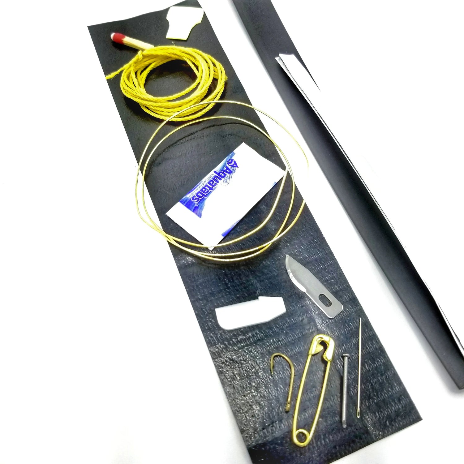 Bug Out Bracelet - Paracord Bracelet, Survive Offgrid with 30 item last ditch effort kit. Superesse Straps LLC