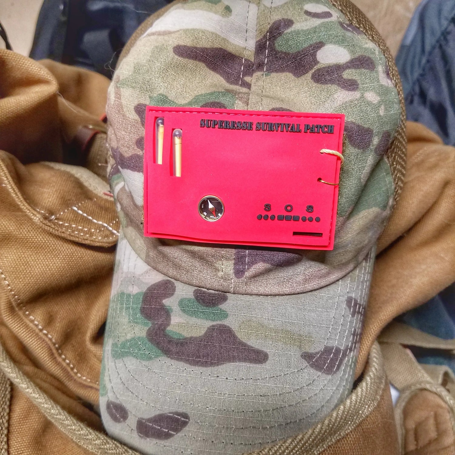 Superesse Survival Patch: Compartmentalized Micro EDC and Survival Kit Superesse Straps LLC