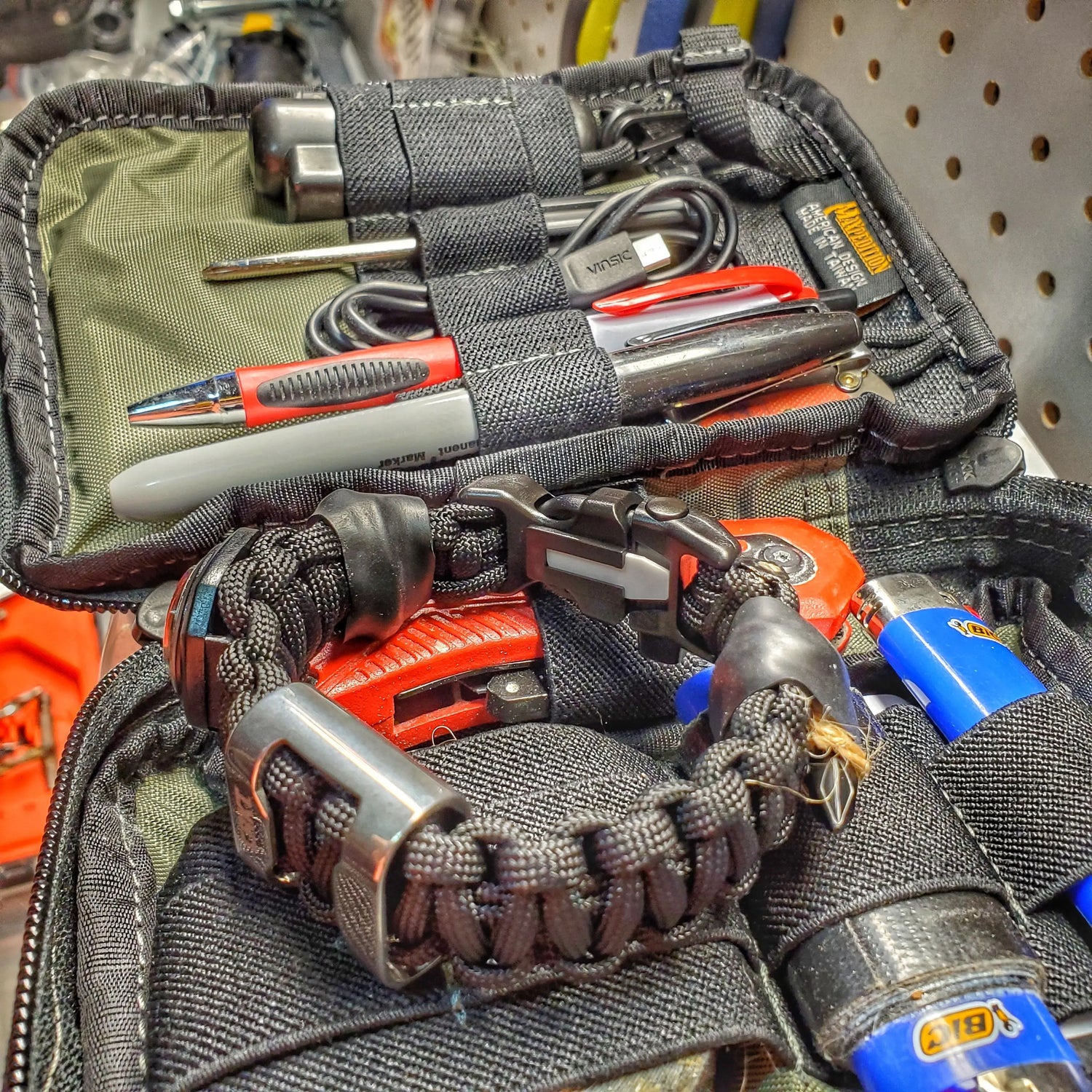 Expeditious Band - Quick Deploy SERE, Hunting, and EDC Survival Bracelet. Superesse Straps LLC