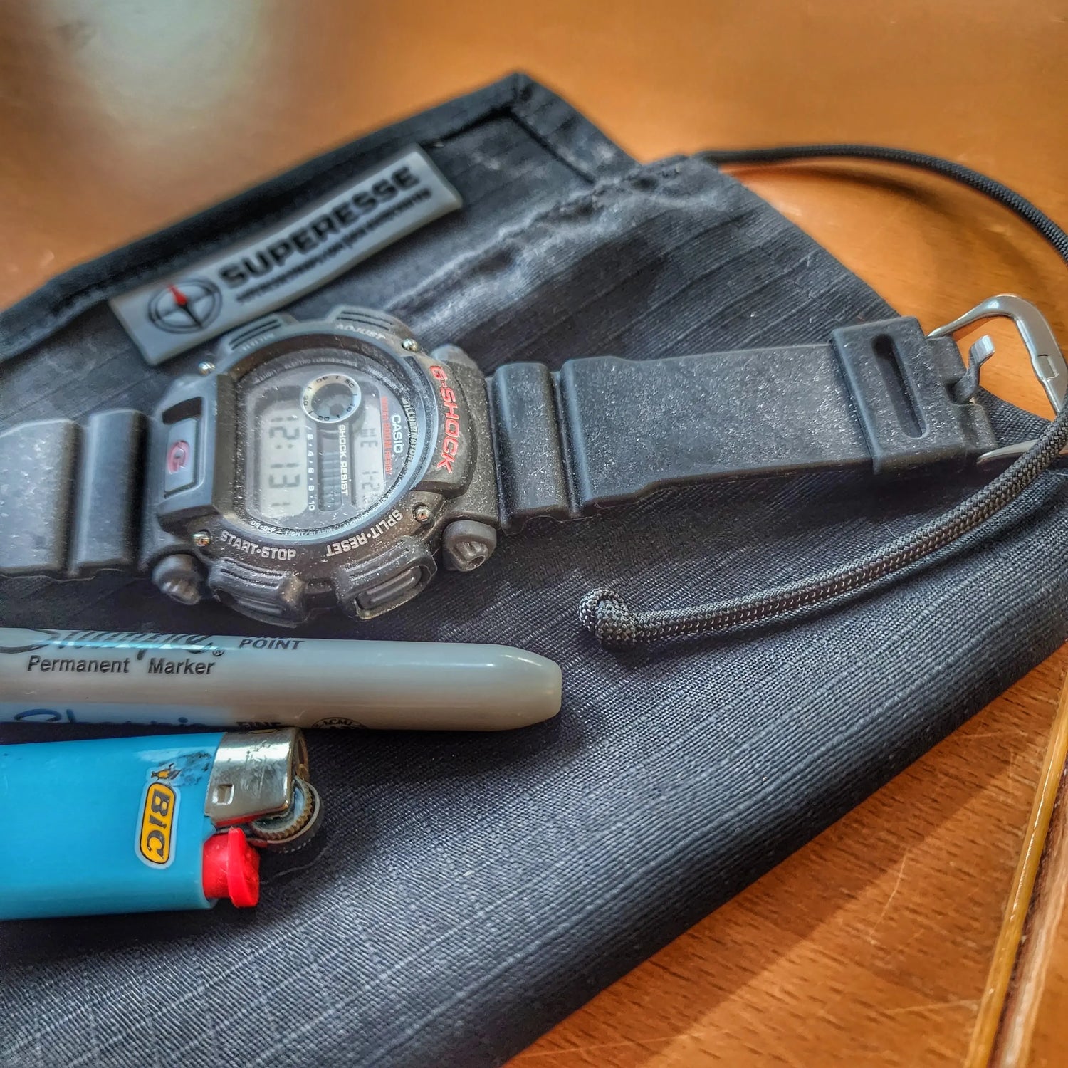 Pull Cloth - Lightweight minimalist handkerchief with paracord lanyard. Superesse Straps LLC
