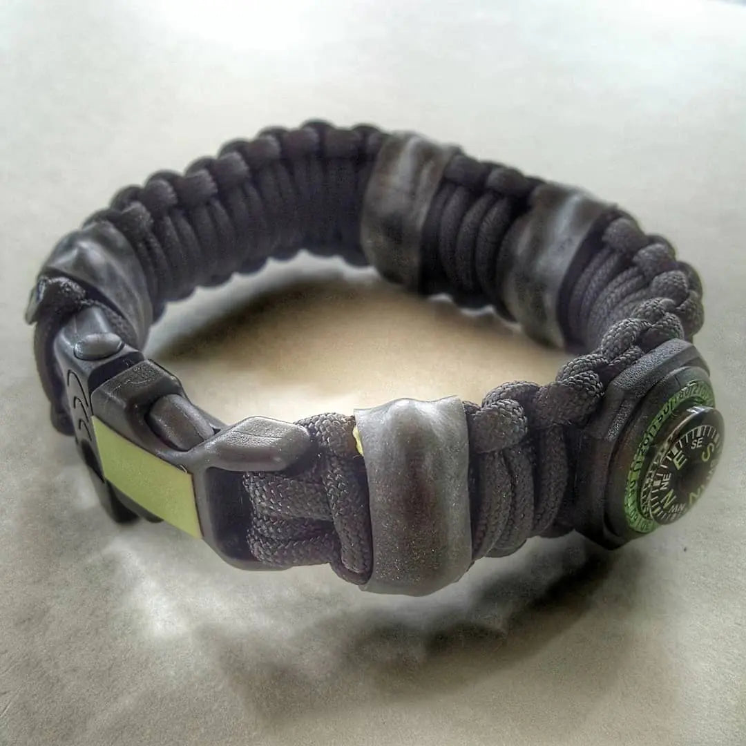 Bug Out Bracelet - Paracord Bracelet, Survive Offgrid with 30 item last ditch effort kit. Superesse Straps LLC