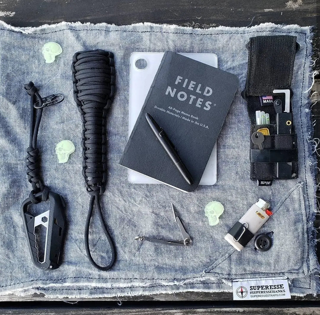 Saw Shemagh: Firestarter sewn button, built-in Kevlar Utility Saw, Fire Tinder border. Superesse Straps LLC