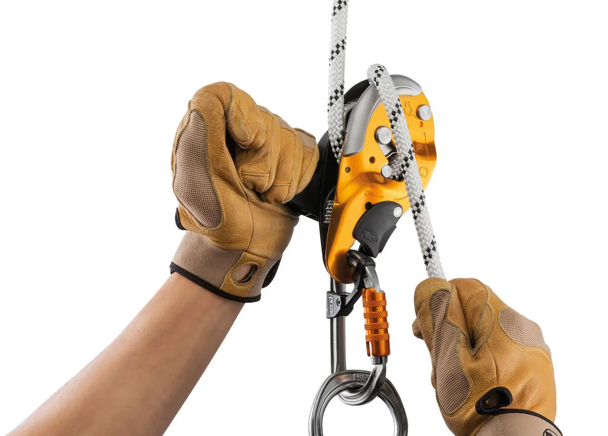 Petzl - AXIS 11 mm (length in feet) Petzl