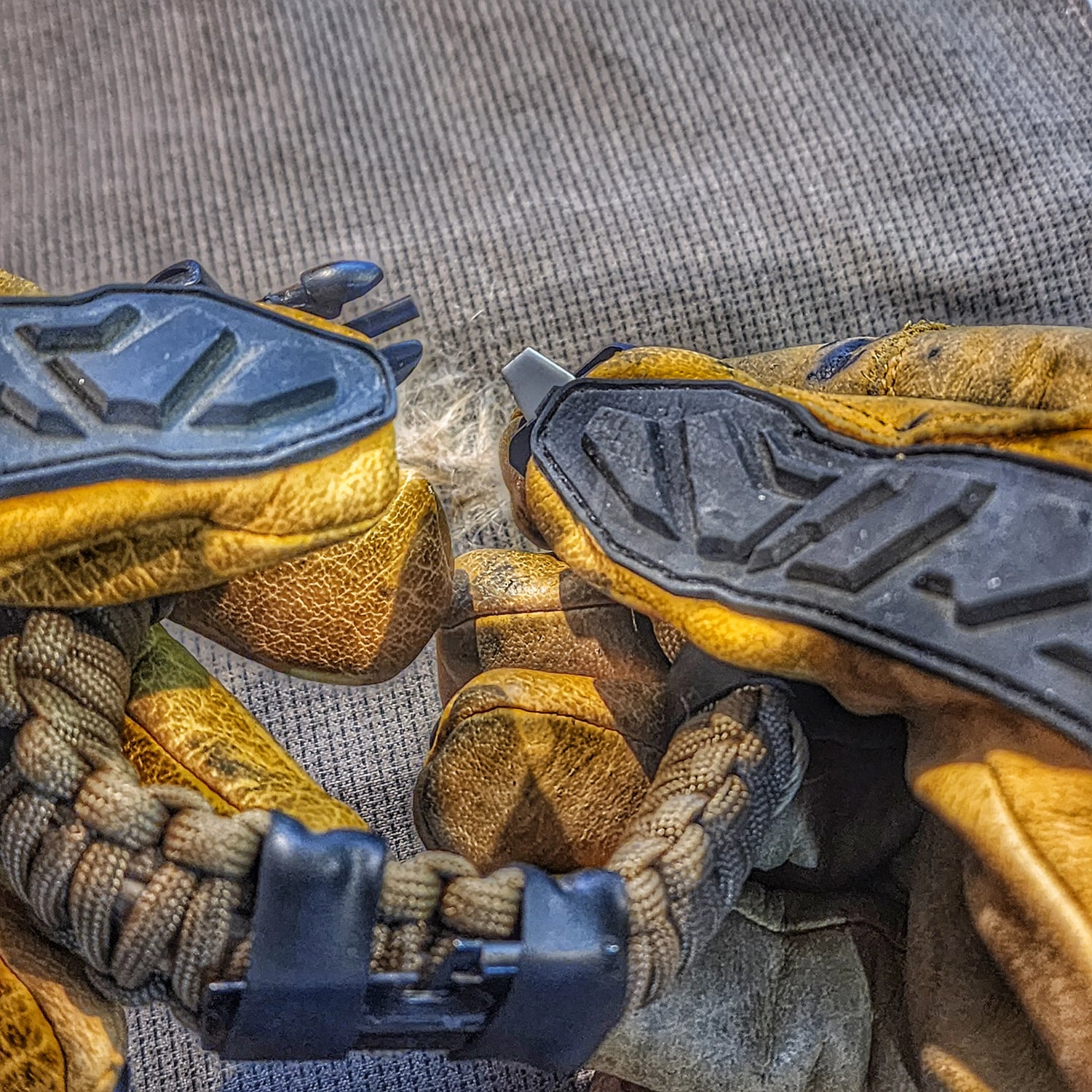 Bug Out Bracelet - Paracord Bracelet, Survive Offgrid with 30 item last ditch effort kit. Superesse Straps LLC