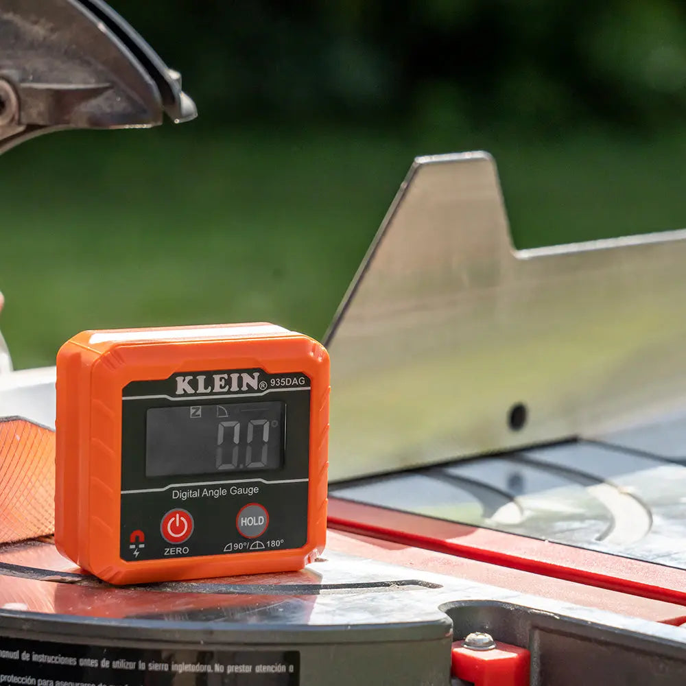 Klein Digital Angle Gauge and Level Klein Tools