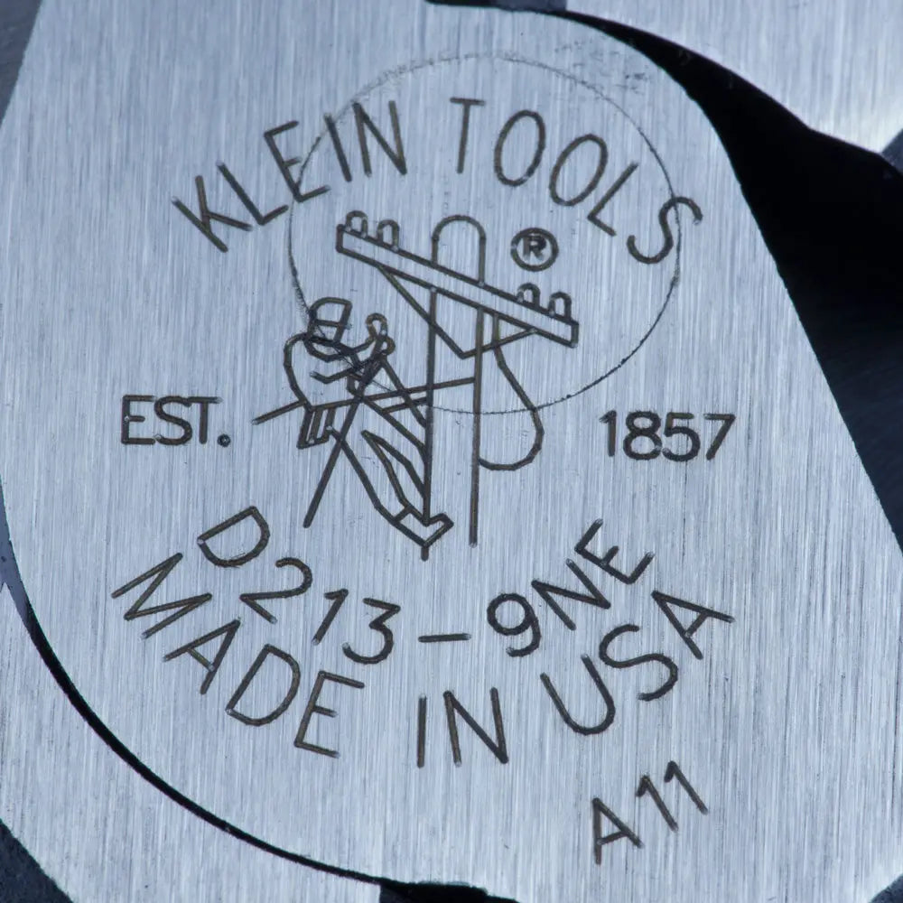 Klein Lineman's Pliers, New England Nose, 9-Inch Klein Tools