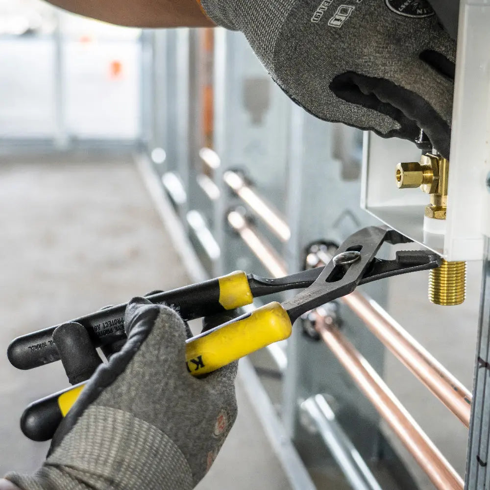 Klein Journeyman™ Pump Pliers, 10-Inch Klein Tools