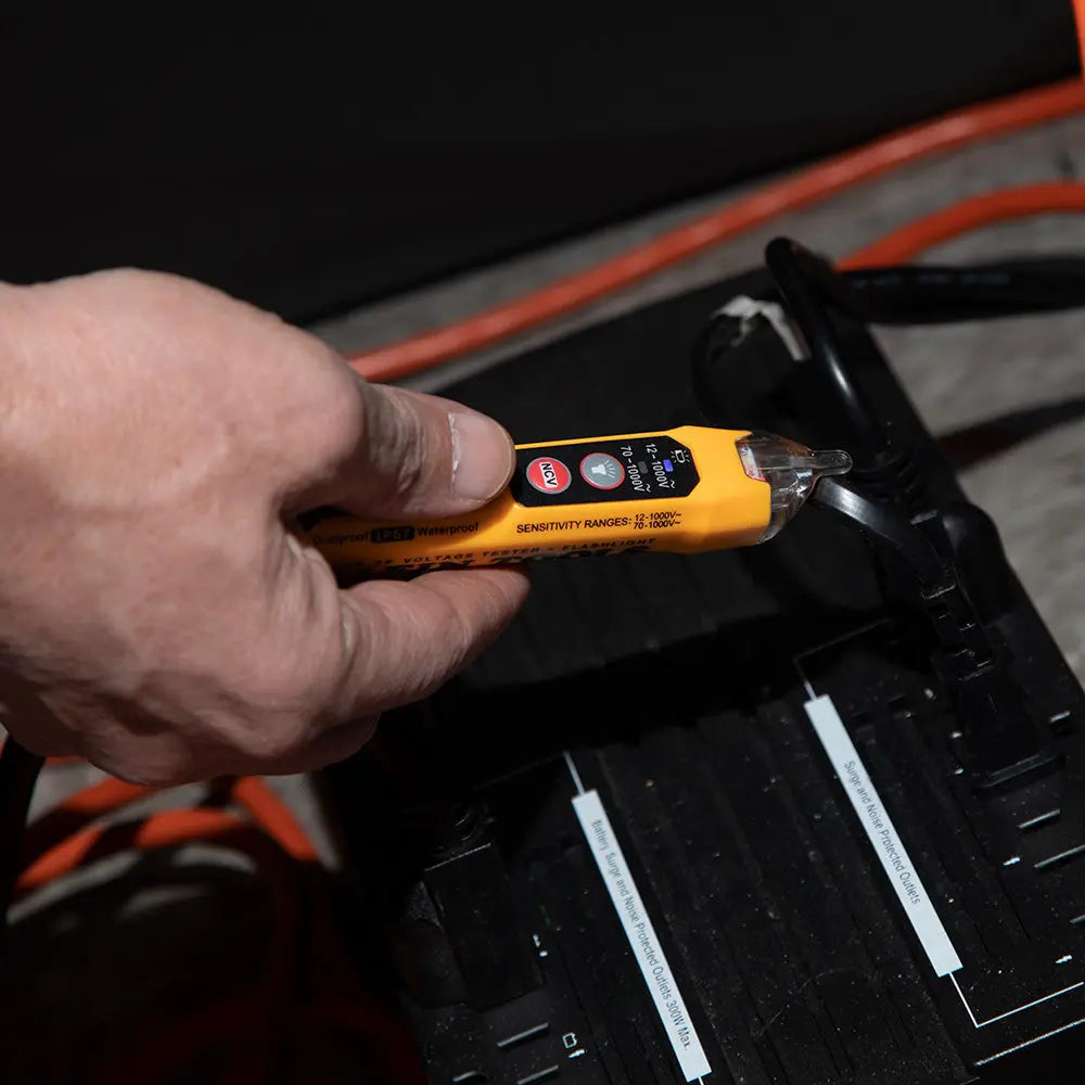 Klein Dual Range NCVT and AC/DC Voltage Tester Electrical Test Kit Klein Tools