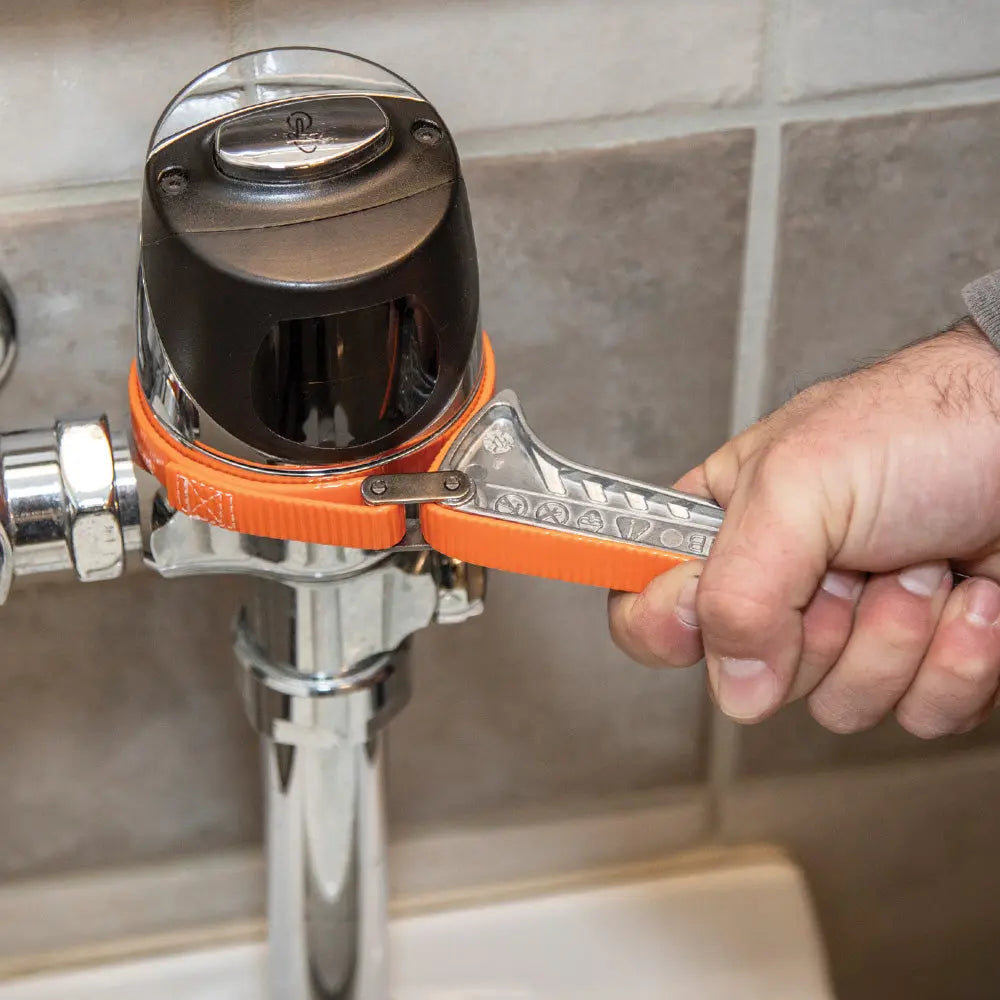 Klein Grip-It™ Strap Wrench, 1-1/2 to 4-Inch, 6-Inch Handle Klein Tools