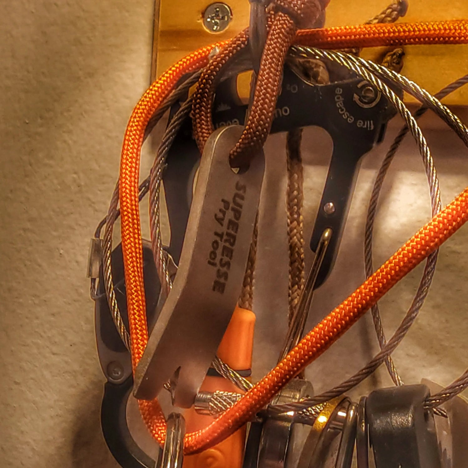 Superesse Micro Task Tool (S-MTT): EDC Pry Implement Superesse Straps LLC