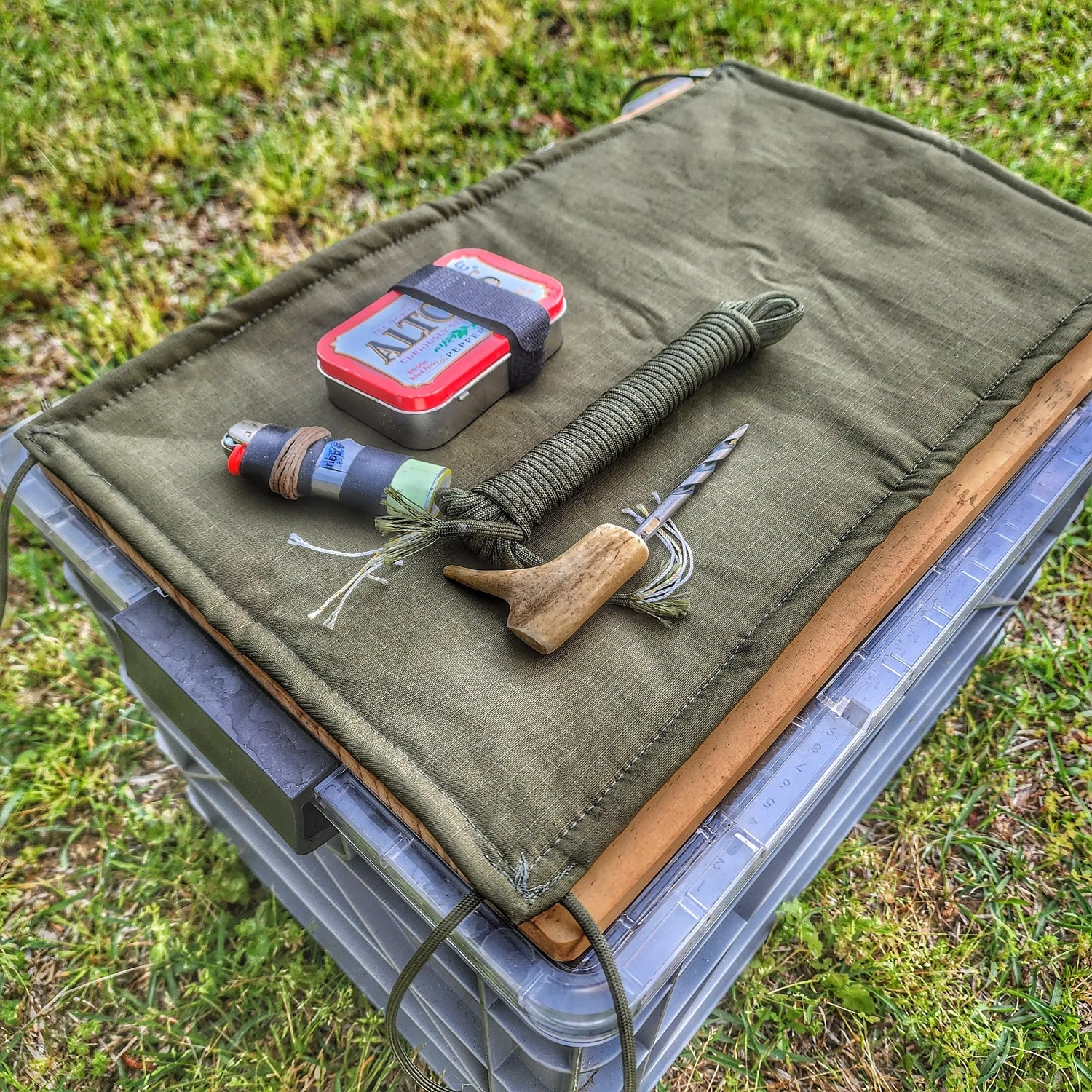 Woobie Hank: Insulated with USGI poncho-liner, serves as a large rag, knee pad, and adventure companion tool. Superesse Straps LLC