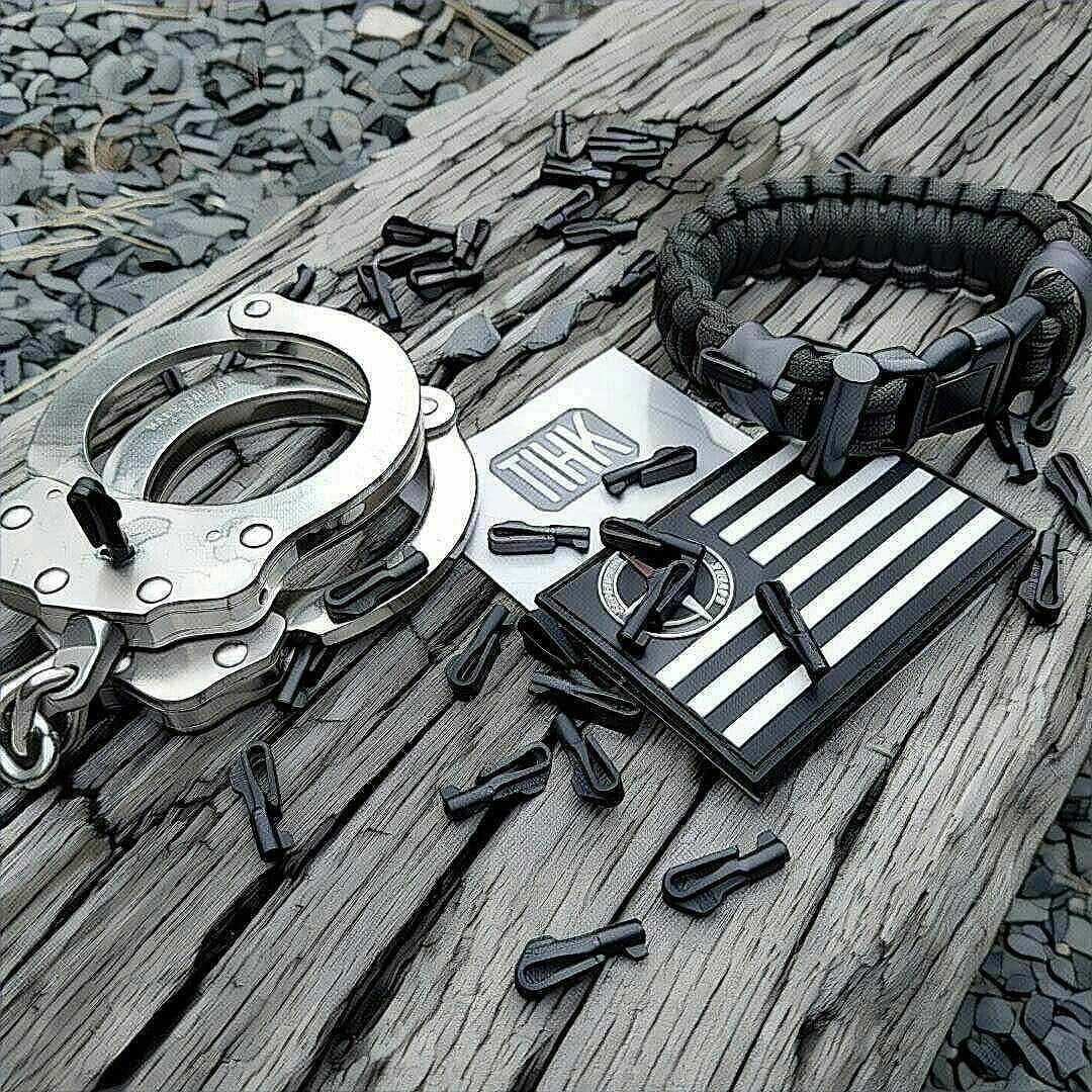 The Escape Evade Pathfinder: Military & Tactical Strap w/ SERE kit, Compass, Kevlar Saw, Cuff Key. Superesse Straps LLC
