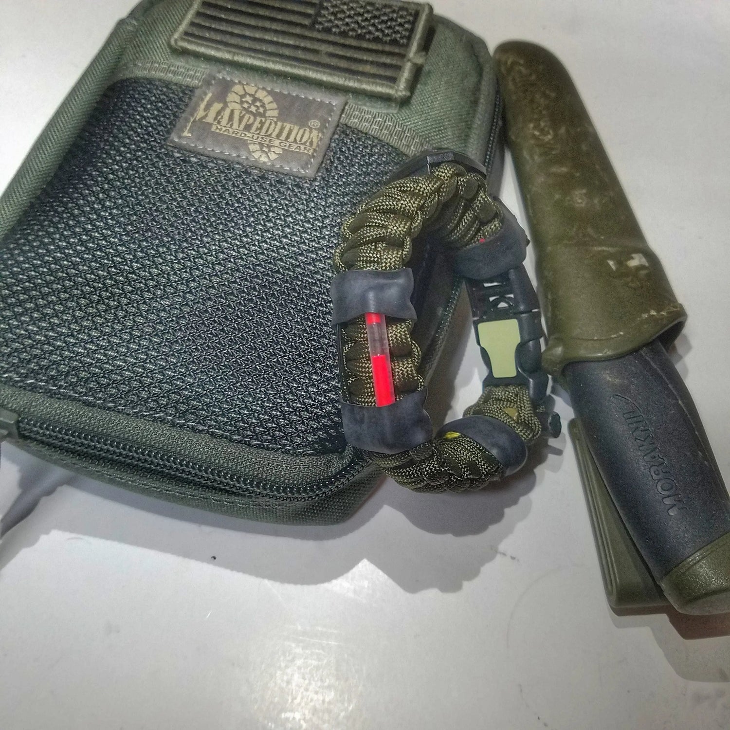 The Escape Evade Pathfinder: Military & Tactical Strap w/ SERE kit, Compass, Kevlar Saw, Cuff Key. Superesse Straps LLC