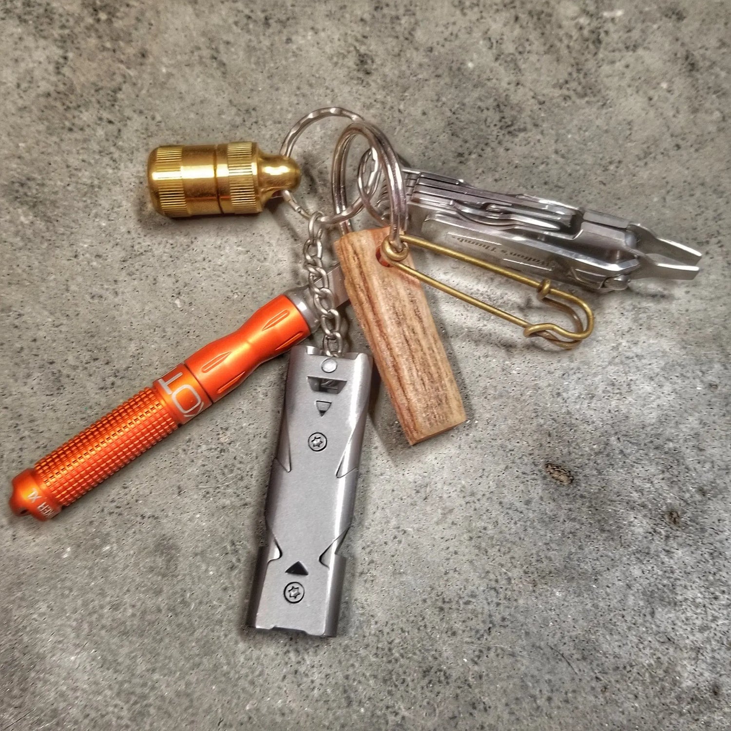 Bushcraft Safety Pin - Heavyduty Single Wire Steel Pin Superesse Straps LLC