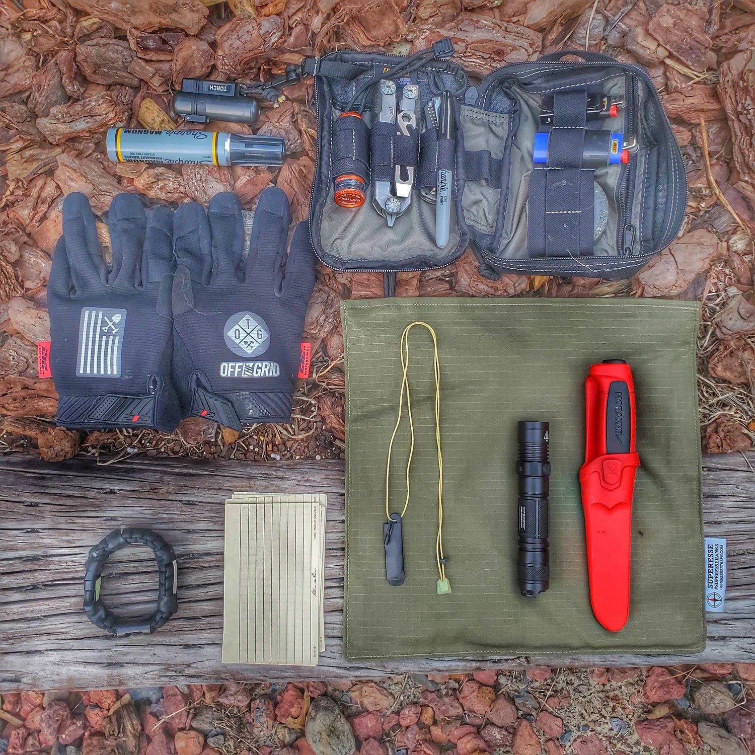EDC Hank - Pocket Dump Storage Compartment Handkerchief. Superesse Straps LLC
