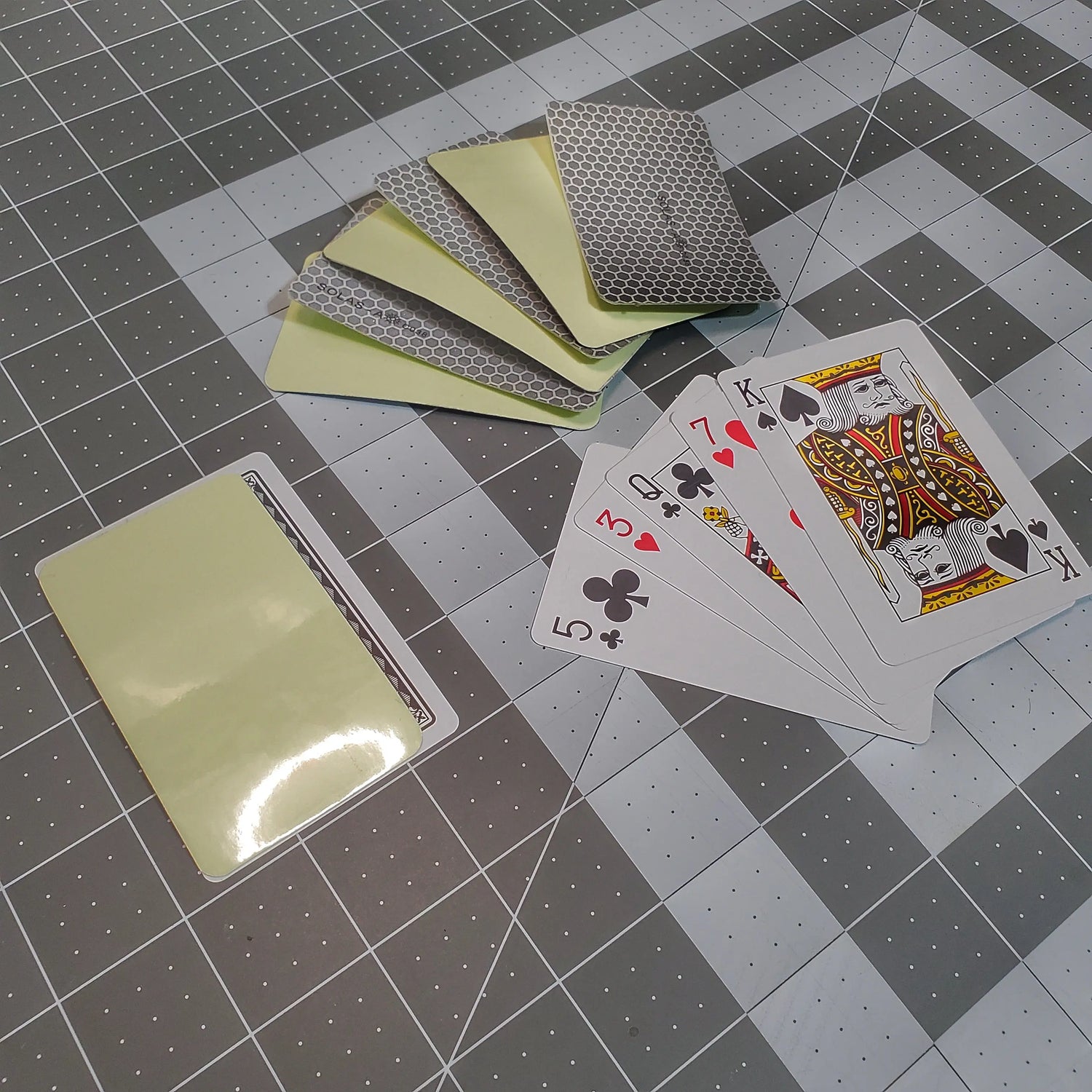 Sight Card - Field of Vision Amplifier for Signaling and Illumination Superesse Straps LLC