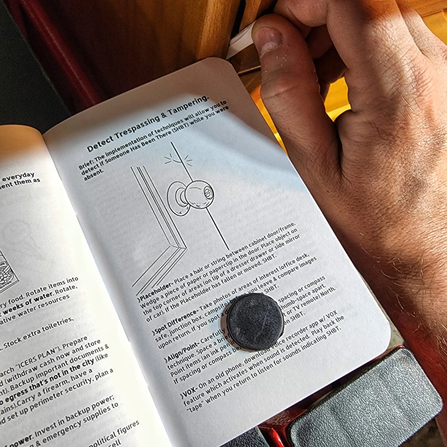 Hip Pocket Brief Volume 1 - Tactics, Techniques, and Procedures for the Everyday Civilian Superesse Straps LLC