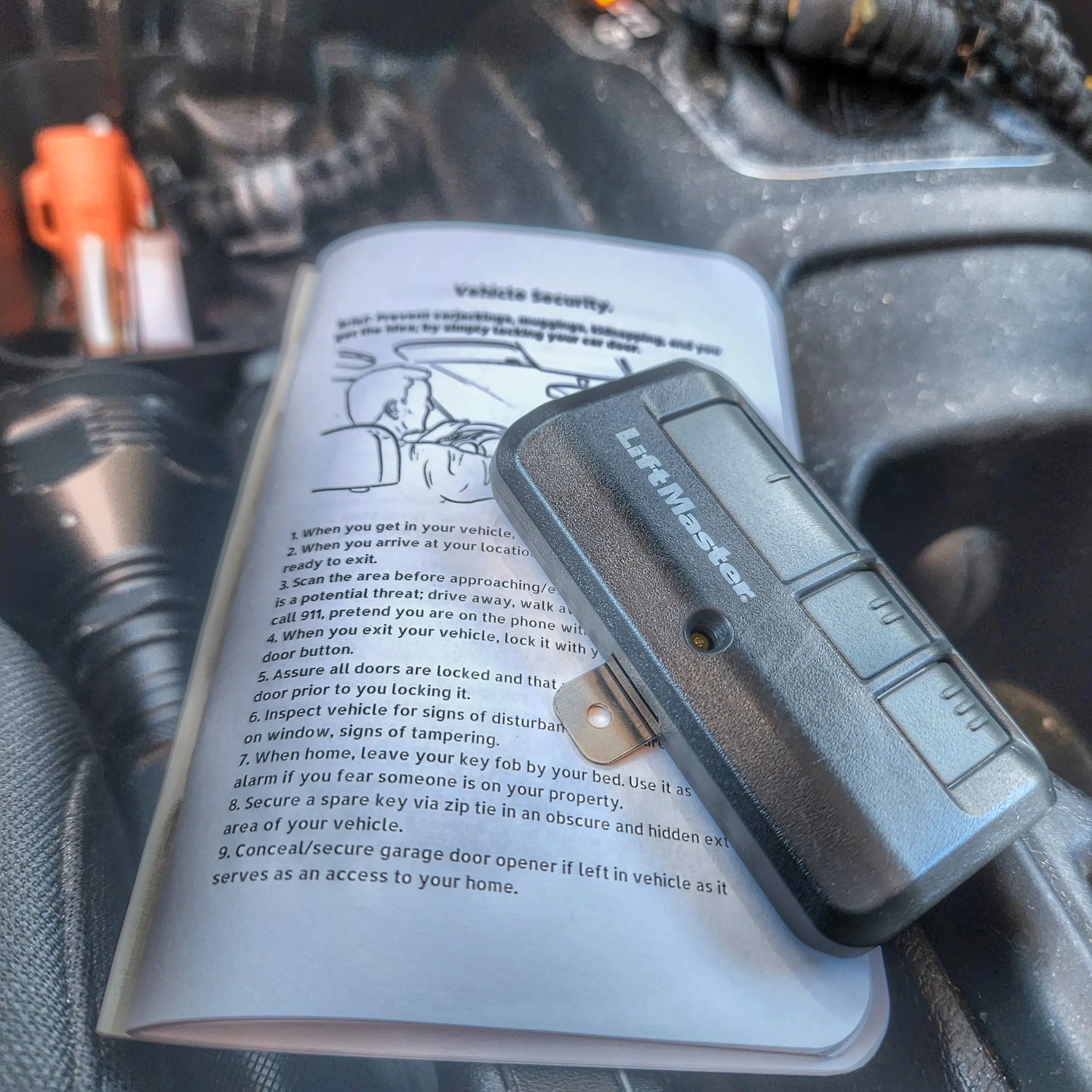 Hip Pocket Brief Volume 1 - Tactics, Techniques, and Procedures for the Everyday Civilian Superesse Straps LLC