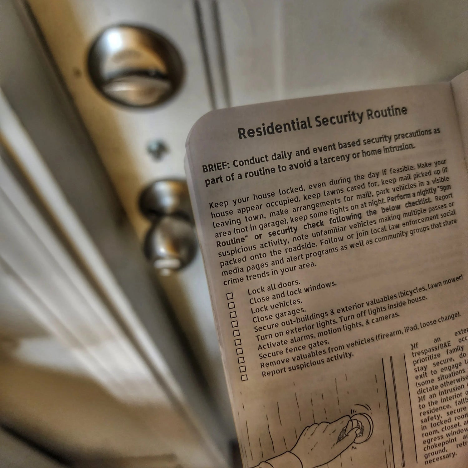 Hip Pocket Brief Volume 2 - Tactics, Techniques, and Procedures for the Everyday Civilian Superesse Straps LLC